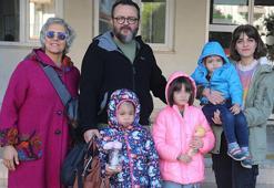 İki çocuklu çift, bir çocuğun hayatına dokunmak için koruyucu aile oldu