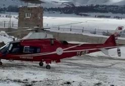 Ambulans helikopter 1 günlük bebek için havalandı