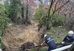 Zonguldak'ta heyelan; su borusu patladı, elektrik direkleri devrildi