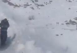 Diyarbakır’da çığ düşen mahalle yolu ulaşıma açıldı