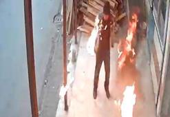 Ateşi benzinle harlamak istedi, yanmaktan son anda kurtuldu; o anlar kamerada