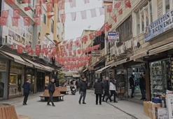 Nusaybin’de, sınır hattında Türk bayrağına saldırıya esnaftan tepki