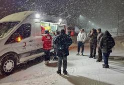 Malatya'da kardan yollar kapanınca, yolcular geceyi tesislerde geçirdi