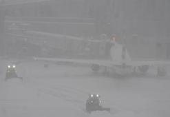 ABD'de kar fırtınası nedeniyle 950 bine yakın kişi elektriksiz kaldı