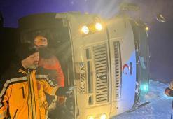 Sivas'ta 4 araç zincirleme kazaya karıştı: 8 yaralı