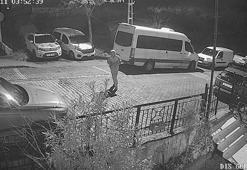 Başakşehir’de park halindeki cipe levye ile saldırdı, telefonla kaydetti