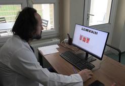 Felce yol açan şah damarı daralmasına bacak damarıyla müdahale