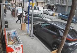Şişli'de sürücüsünün fren yerine gaza bastığı otomobil kuaför dükkanına girdi