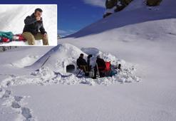 Şehir yaşamından uzaklaşıp dağda yaptığı kardan barınaklarda doğayla baş başa kalıyor