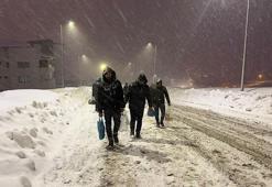 Yüksekova kar ve tipi etkili oldu