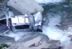 Rize'de kamyonet dereye yatağına düştü: 2 yaralı