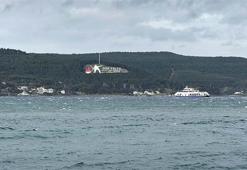 Çanakkale Boğazı fırtına nedeniyle çift yönlü trafiğe kapatıldı