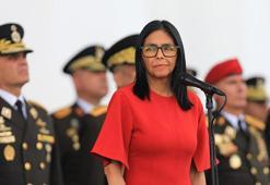 Venezuela Geçici Devlet Başkanı Rodriguez, 'Başkomutan' ilan edildi