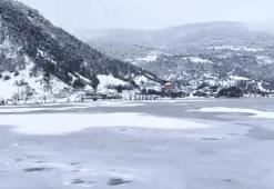 Buz tutan Çubuk Gölü, dronla görüntülendi