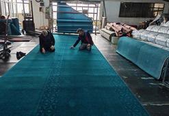 Tokyo Camisi'nin halıları yine Manisa'da dokundu