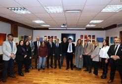 Gazeteciler, Londra'da buluştu