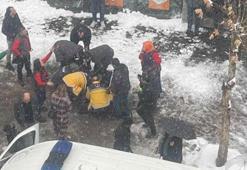 Çatıdan üzerine kar kütlesi düşen kadın öldü