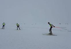 Yüksekova'da düzenlenen Kayaklı Koşu 1. Etap Yarışması sona erdi
