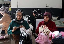 Depremzedelere yardım için bir araya gelen kadınlar kooperatif kurdu