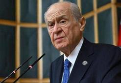 Devlet Bahçeli ile Özgür Özel telefonla görüştü