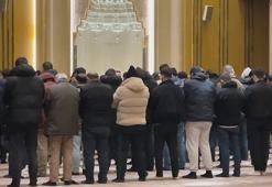 Berat Kandili Taksim Camii'nde dualarla idrak edildi