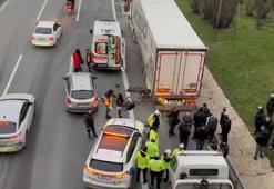 Başakşehir TEM Otoyolu'nda TIR'a çarpan motosikletin sürücüsü öldü