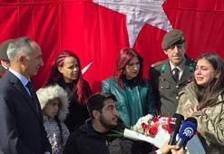 Üniversiteli Beliz, enkazdan annesi ve ağabeyini çıkarıp, parkasını üzerine örten emekli Albay ile buluştu: Beni çok güvende hissettirdiniz