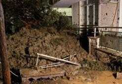 Manisa’da heyelan; sitenin istinat duvarı çöktü