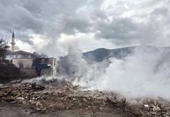 Karabük'te 4 ev, ahır ve traktör yandı, 2 büyükbaş öldü