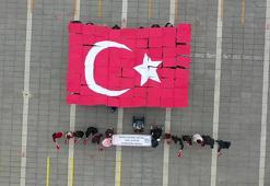 Özel öğrencilerden ‘Bayrak sevgisi’ temalı gösteri