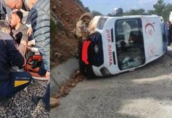 Muğla'da ambulans devrildi; paramedik yaralandı