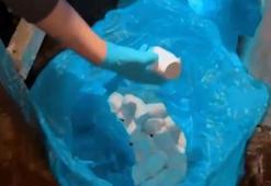 Çöp poşetlerinde uyuşturucu ele geçirildi; 2 tutuklama