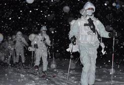 Mehmetçiğe derin karda muharebe ve çığda arama kurtarma kursu verildi