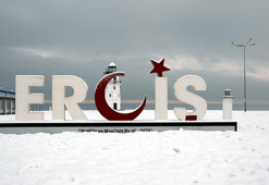 Erciş'te kar yağışı sonrası güzel görüntüler oluştu