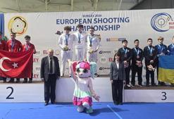 Trabzonspor sporcusu Eren Kalfa’dan Avrupa Şampiyonası’nda altın madalya