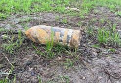 Piknik yaparken bulduğu 110 yıllık patlamamış top mermisini müzeye getirdi