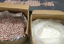 İzmir'de 104 bin 40 adet uyuşturucu sentetik ecza ele geçirildi