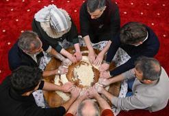 Vali Çiftçi, kış gecelerinin vazgeçilmezi tel helva yaptı