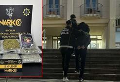 Yolcu otobüsünde 8 kilogram skunk ele geçirildi; 2 tutuklama