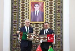 Bakan Bolat, Türkmenistan Bakanlar Kurulu Başkan Yardımcısı Ataguliev ile görüştü