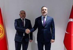 Bakan Fidan, Kırgızistan Parlamento Başkanı Uulu ile görüştü