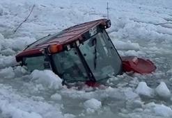 Çıldır Gölü'ne traktör düştü