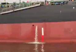 Kirli balast suyunu denize boşaltan gemiye para cezası kesildi