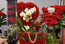 İzmir'de Sevgiler Günü'ne özel 2,5 milyon gül