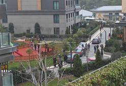 Kağıthane’de site otoparkındaki araç yandı; bahçede beklediler