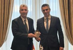 Bakan Bolat, Yunanistan Altyapı ve Ulaştırma Bakanı Dimas ile görüştü