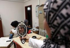 Eşinden öğrendiği mesleğin usta öğreticisi oldu