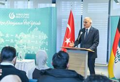 Bakan Ersoy, Berlin'de Yunus Emre Enstitüsü'nü ziyaret etti