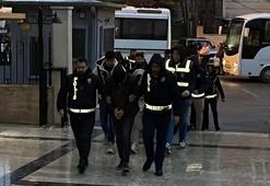 Şanlıurfa’da masaj ve güzellik salonlarına fuhuş operasyonu: 27 tutuklama