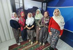 Muğla'da kadın gazetecilerden Başkan Güneş'e yöresel kıyafetli destek